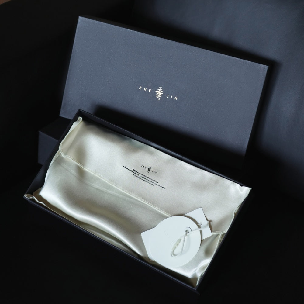 The Perfect Gift Guide: Silk Scarves for Every Occasion